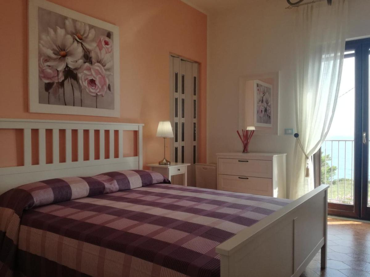 B&B Il Faro Cittadella del Capo Exterior photo